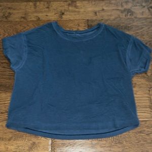 Lulu Lemon tshirt blue size 4